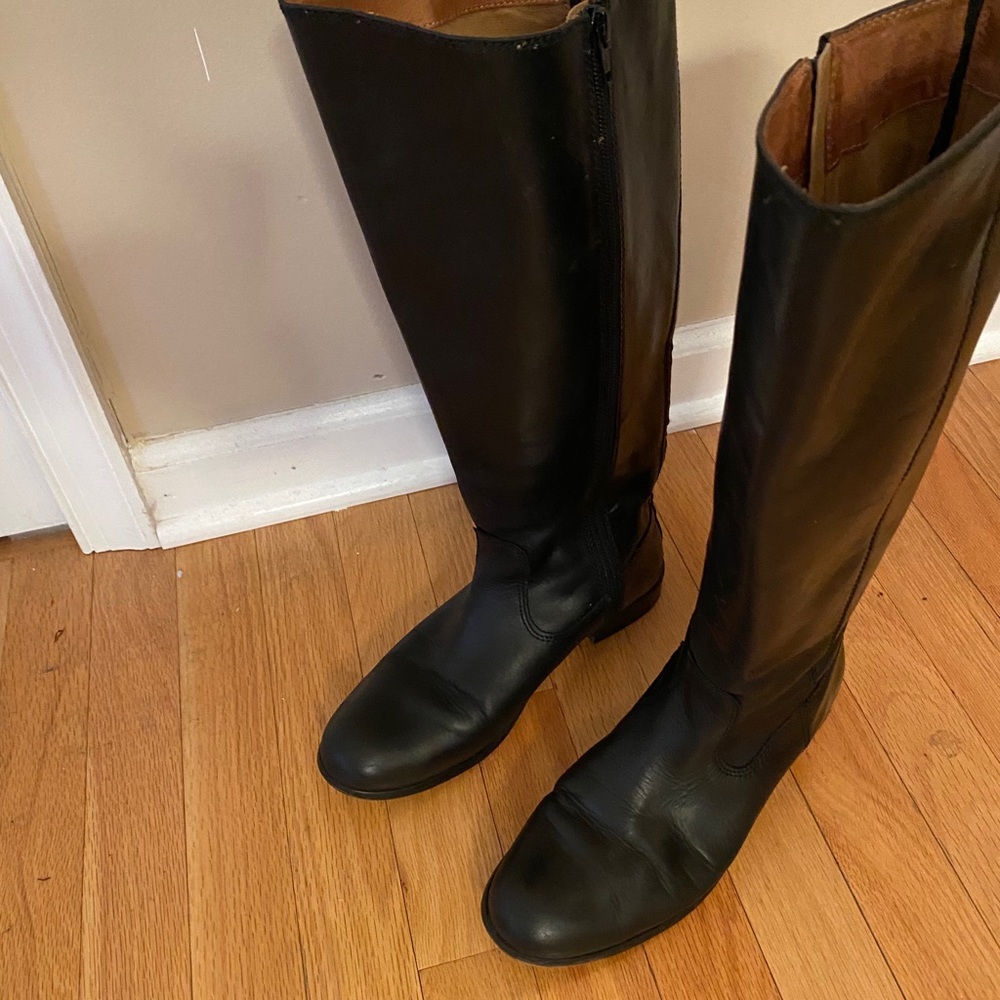 Ladies high cut boot